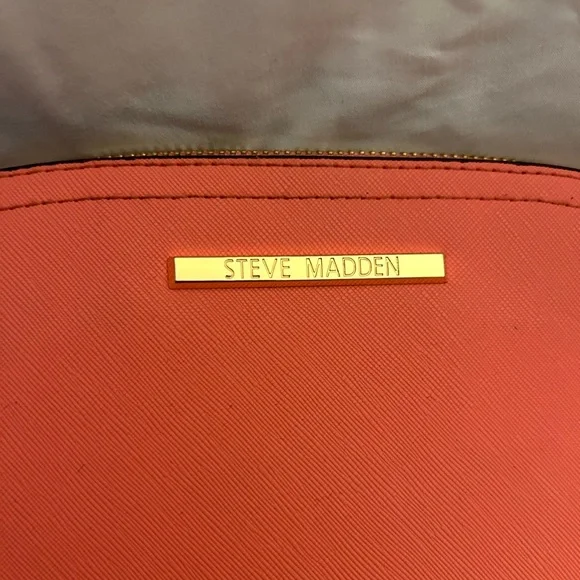 Steve Madden crossbody bag - Picture 3 of 5